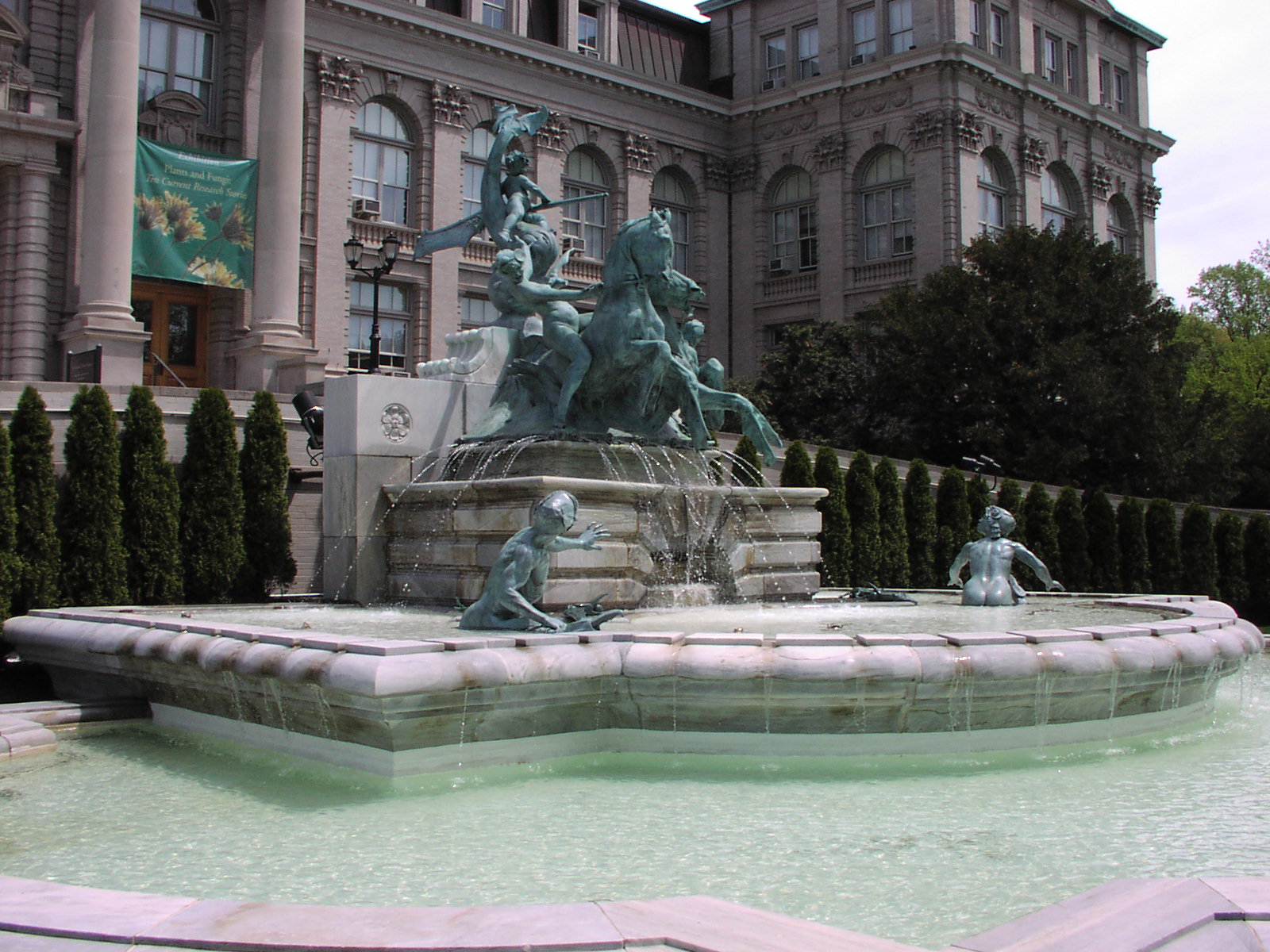 The New York Botanical Garden Fountain – New York City